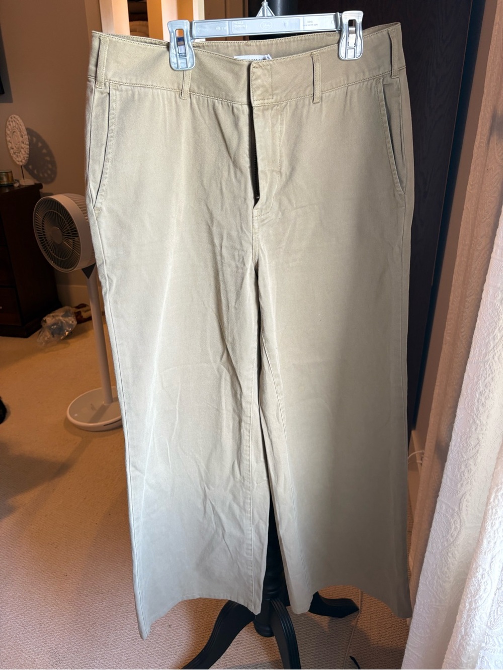 Good American wide leg Chino Pants in Light Khaki